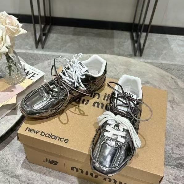 Miu Miu Casual Shoes